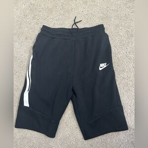 Kids Nike Tech Shorts